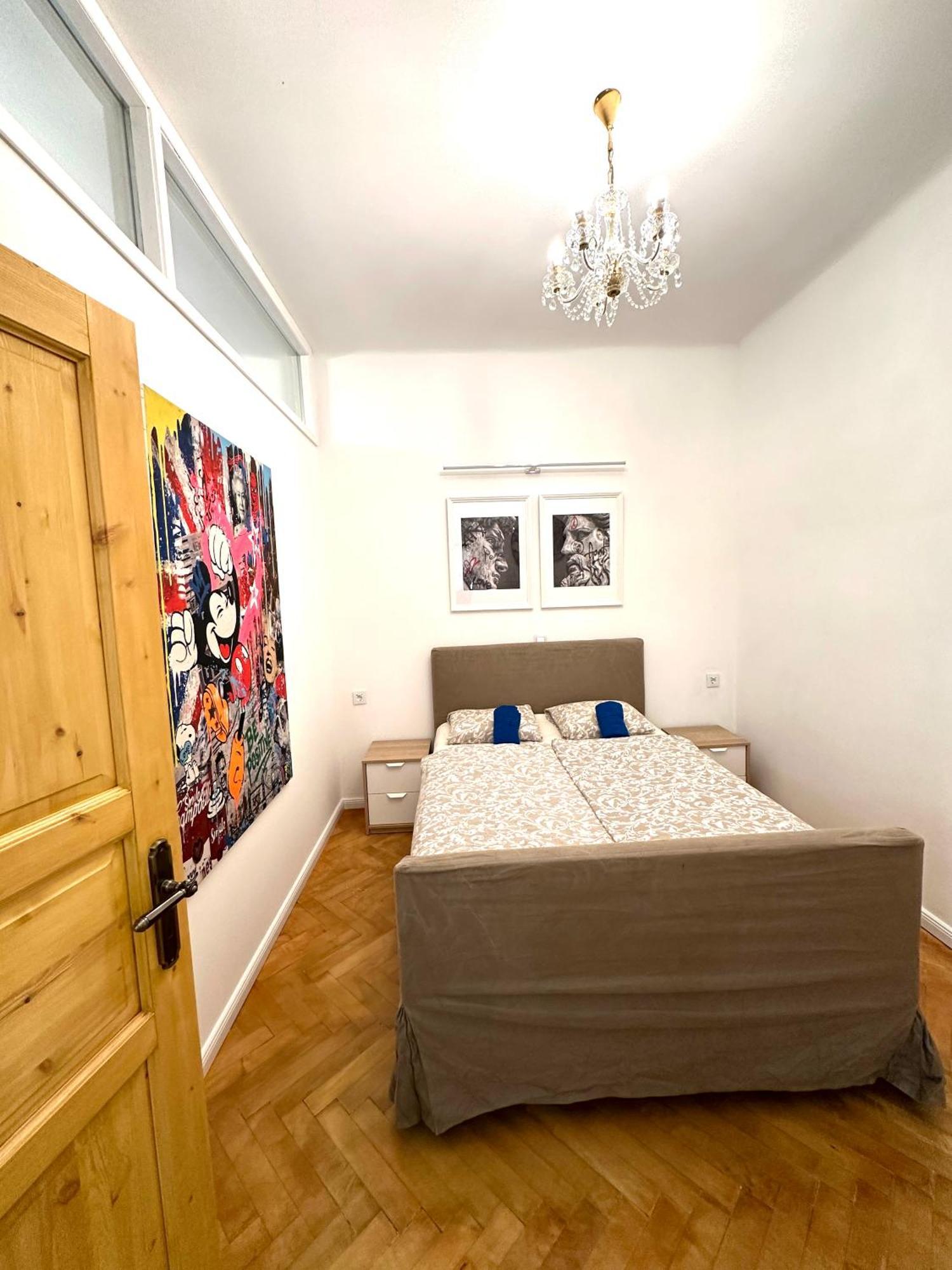 Karlin Oasis 2-Bedroom Apartment Prága Kültér fotó