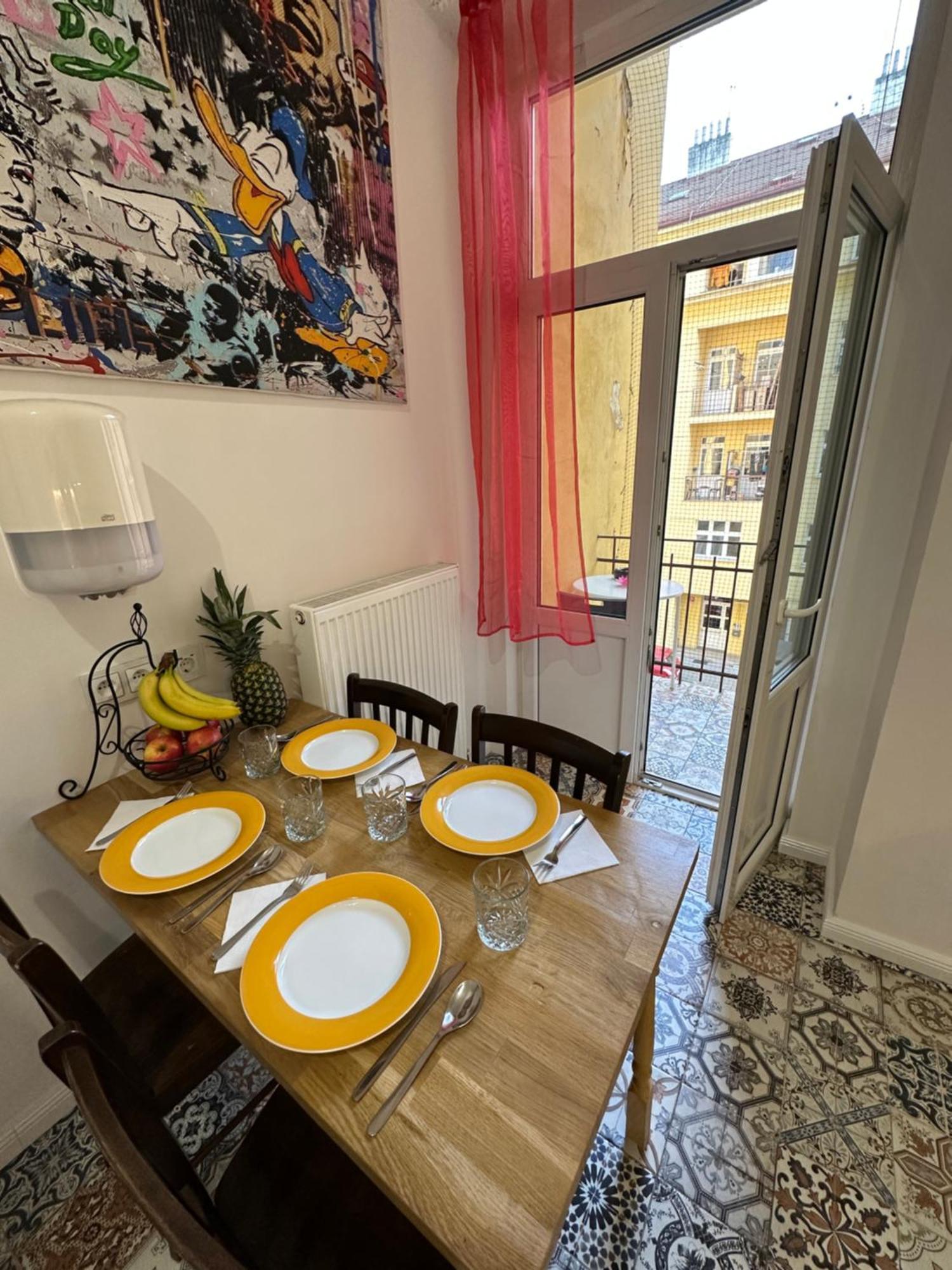 Karlin Oasis 2-Bedroom Apartment Prága Kültér fotó